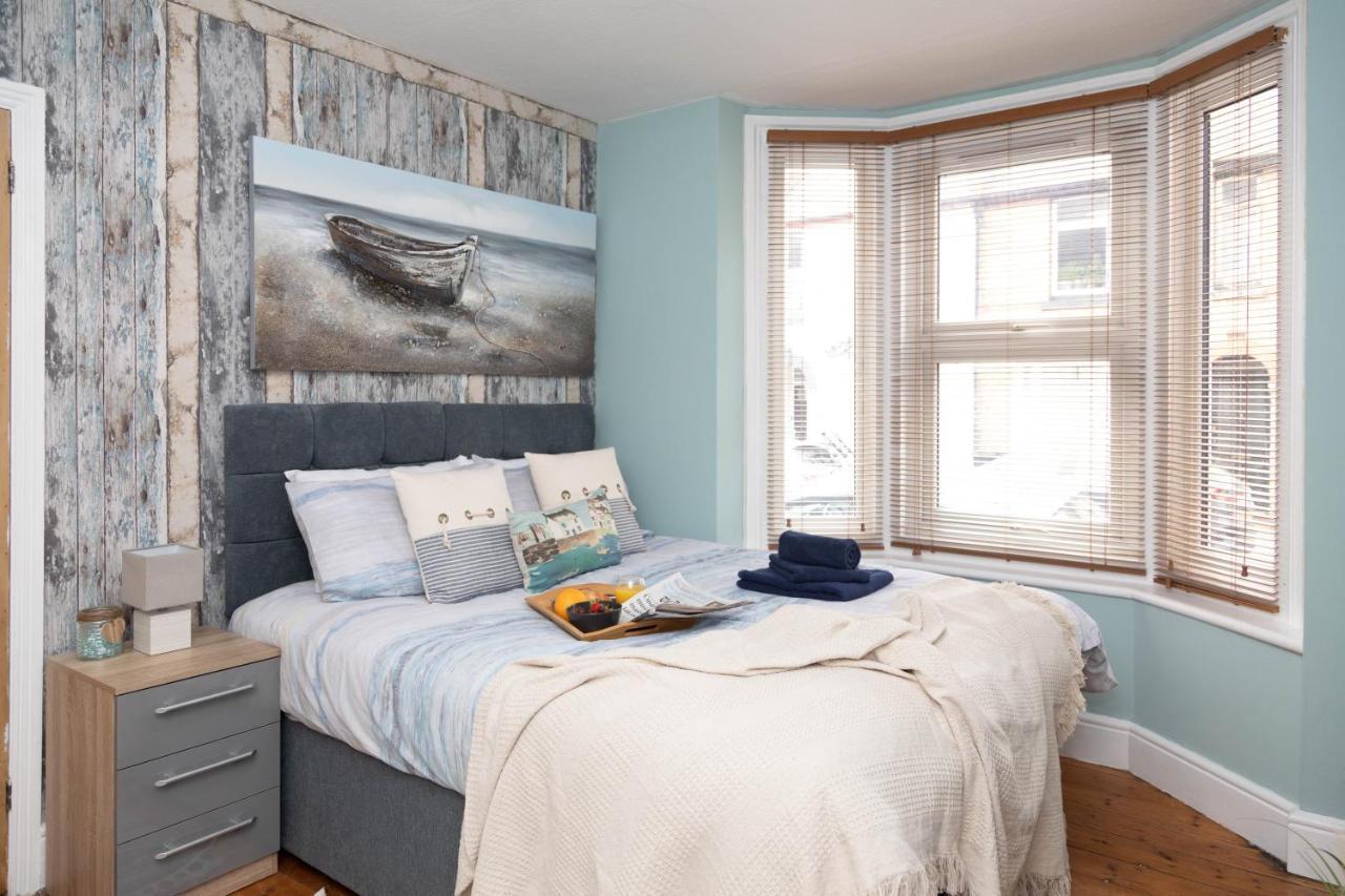 Cosy 3 Bedroom House - Private & Central - Ultra Wifi Canterbury Eksteriør bilde
